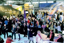 MEETING PLACE: As early as during ONS in 2012, Petoro's message was crystal clear: -Lite tid. Mye igjen- (Short on time. Long on resources.) This year's message is -Langsiktig konkurransekraft skapes nå- (Creating tomorrow's competitiveness today). Photo: ONS/Kallen